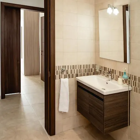 Stunning By Beyond Air, Sliema-center! Near Pool! סליאמה