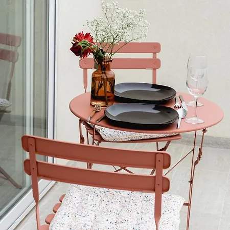 Stunning 1bdr Sliema-center Penthouse! Near Pool! *