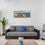 Stunning By Beyond Air, Sliema-center! Near Pool! * Sliema