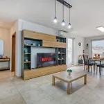 Stunning By Beyond Air, Sliema-center! Near Pool! * Sliema