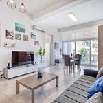 Stunning By Beyond Air, Sliema-center! Near Pool! * Sliema