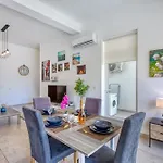 Apartment Stunning By Beyond Air, Sliema-center! Near Pool! Sliema