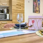 Stunning By Beyond Air, Sliema-center! Near Pool!