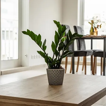 Stunning By Beyond Air, Sliema-center! Near Pool! *