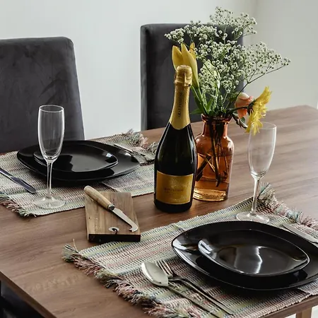 Stunning By Beyond Air, Sliema-center! Near Pool! Apartmán Sliema