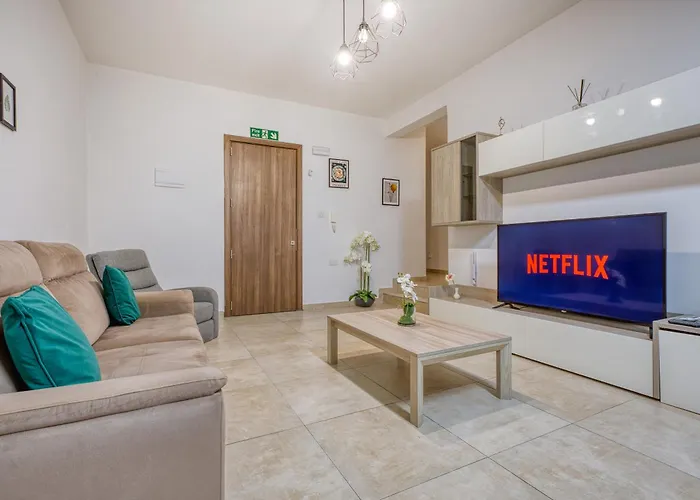 Appartamento Stunning By Beyond Air, Sliema-center! Near Pool! Sliema