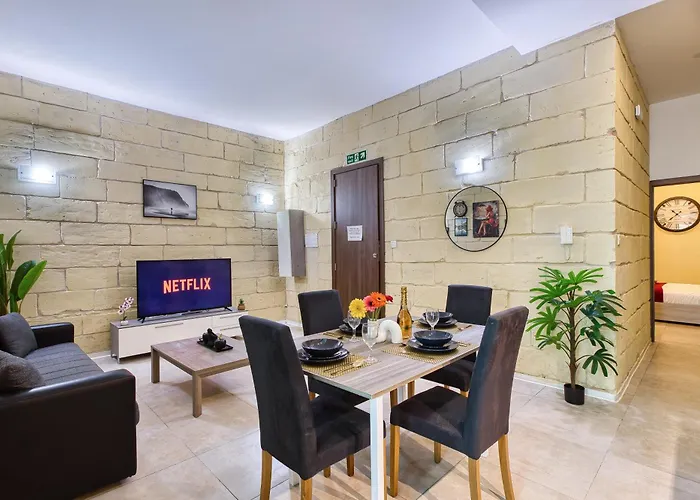 Stunning By Beyond Air, Sliema-center! Near Pool! Apartman *