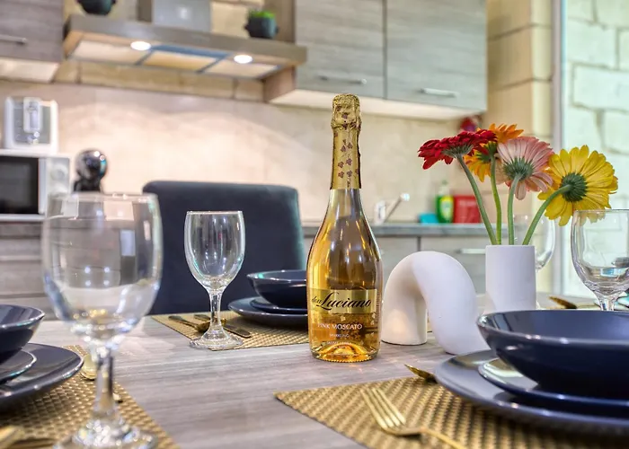 Stunning By Beyond Air, Sliema-center! Near Pool! Apartman Sliema