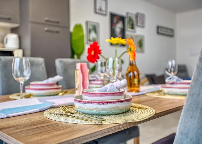 Stunning By Beyond Air, Sliema-center! Near Pool!