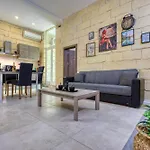 Stunning By Beyond Air, Sliema-center! Near Pool! Appartamento