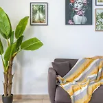 Appartamento Stunning By Beyond Air, Sliema-center! Near Pool! Sliema