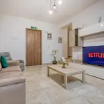 Appartamento Stunning By Beyond Air, Sliema-center! Near Pool! Sliema