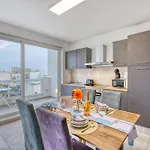 Stunning By Beyond Air, Sliema-center! Near Pool! *