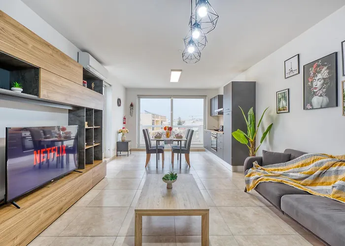 Stunning By Beyond Air, Sliema-center! Near Pool! Appartement Sliema